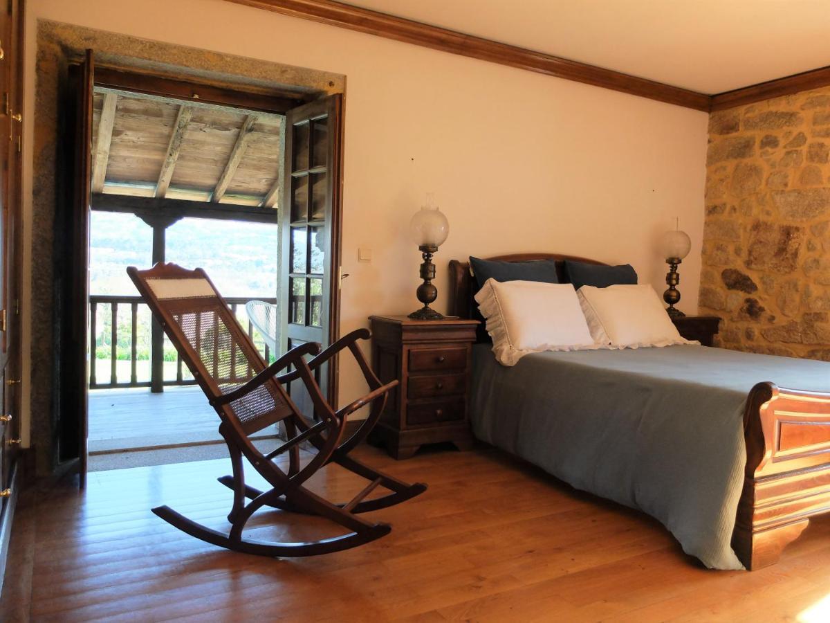 Casas Da Azenha Do Rio Holiday home *